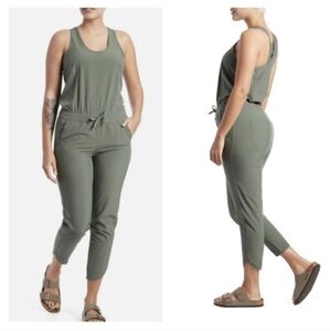 Patagonia Fleetwith Jumpsuit Green Crossover Tank Water Repellent Medium